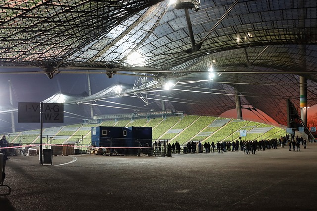 更是驚險絕 更是驚險絕